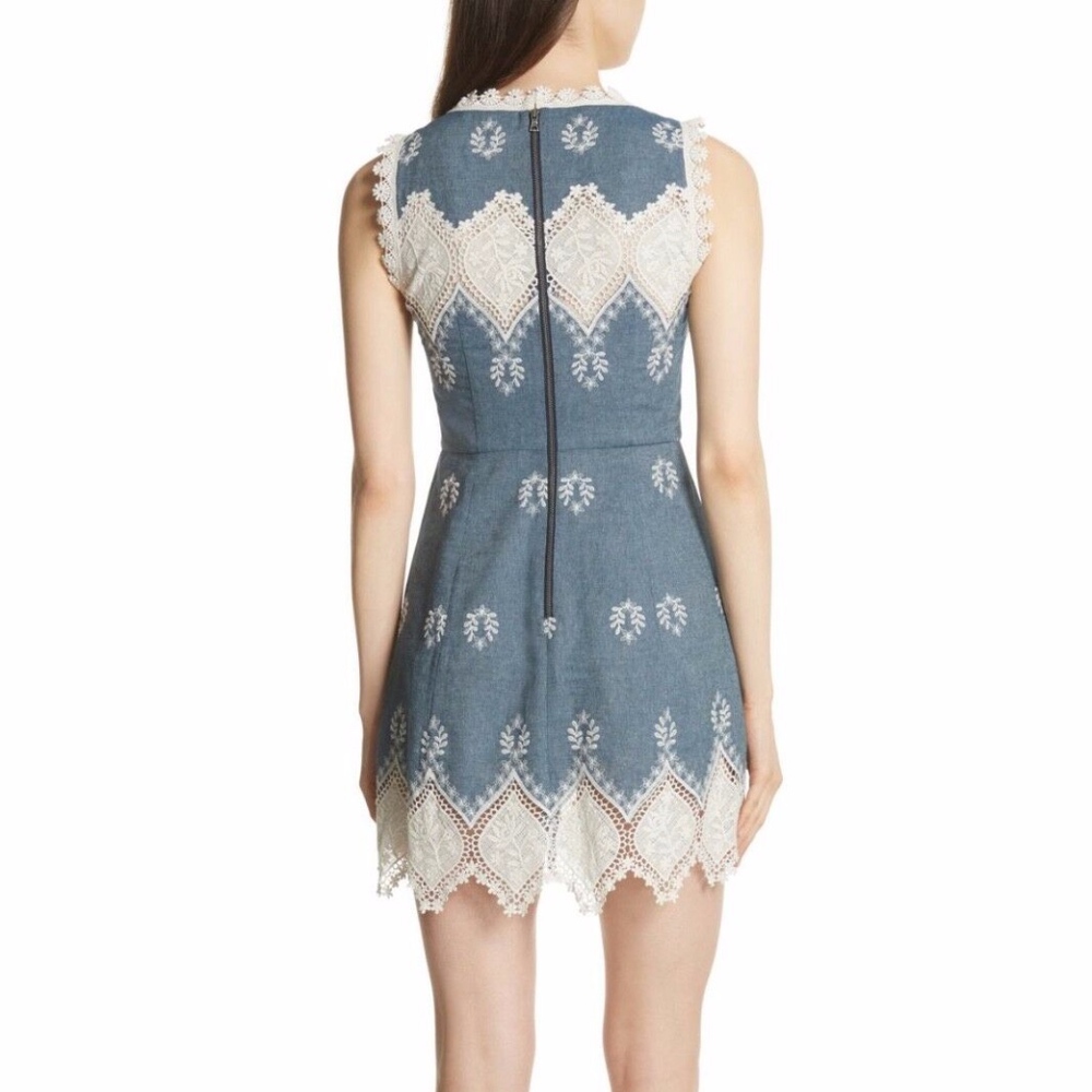 NWT $440 Alice + Olivia Lindsey Embroidered Dress in size 6! - Picture 2 of 12